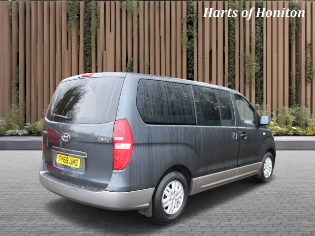 2019 Hyundai I800 2.5 SE Nav CRDi Turbo Diesel 8 seater