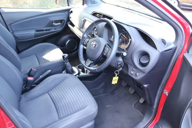 2016 Toyota Yaris 1.33 Design VVT-i 5DR