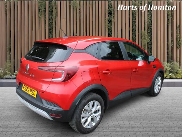 2022 Renault Captur 1.3 Iconic Edition TCE 140 Petrol Turbo