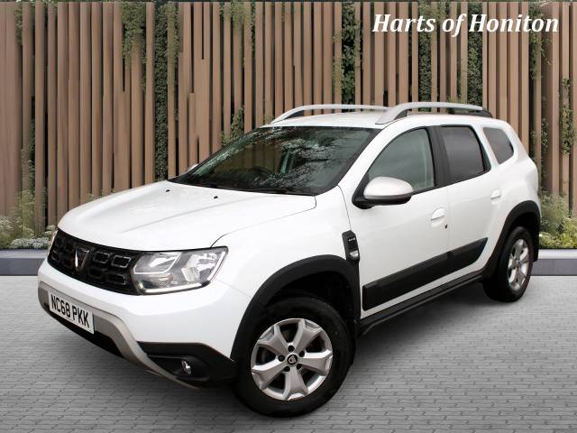 Dacia Duster 1.5 Comfort Blue DCi Turbo Diesel 4X4 Four Wheel Drive Diesel White