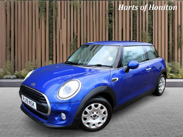 Mini Hatchback One 1.5 Classic II Petrol Turbo 3DR Hatchback Petrol Blue
