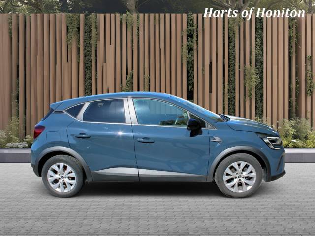 2022 Renault Captur 1.0 Iconic Edition TCE 90 Petrol Turbo