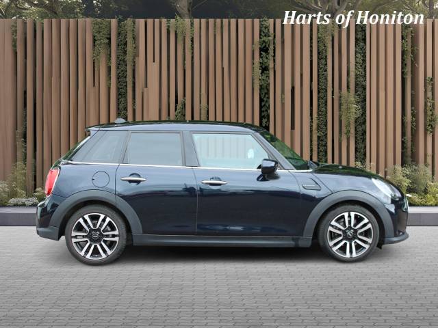 2022 Mini Hatchback 1.5 Cooper Exclusive 5DR Auto