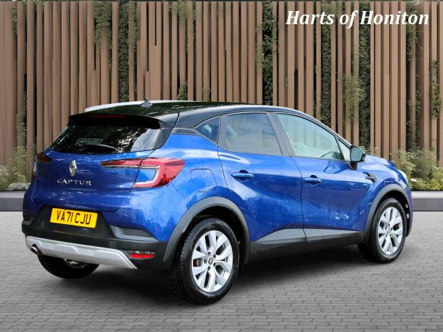 2022 Renault Captur 1.3 Iconic TCE 140 Petrol Turbo EDC Auto