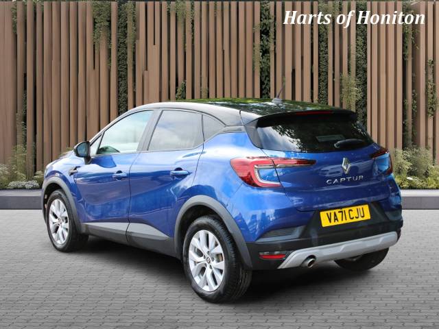 2022 Renault Captur 1.3 Iconic TCE 140 Petrol Turbo EDC Auto